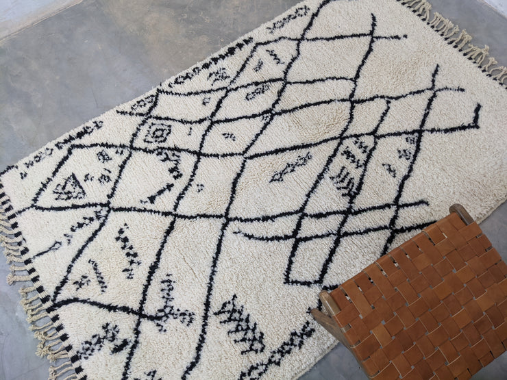 Tappeto Beni Ouarain, 245 x 155 cm || 8,04 x 5,09 piedi, MS-300