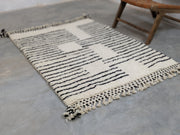 Beni Ouarain Rug, 150 x 110 cm || 4,92 x 3,61 feet, P-163-R