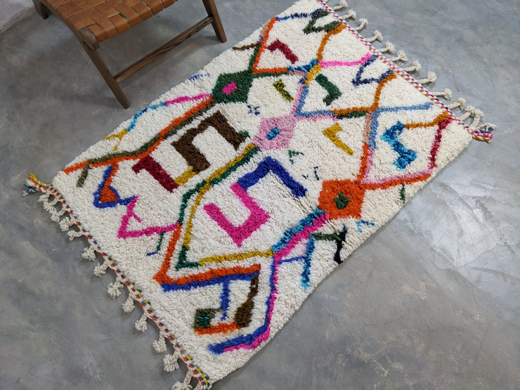 Handmade Azilal Rug, 155 x 105 cm || 5,09 x 3,44 feet,  P-165-R