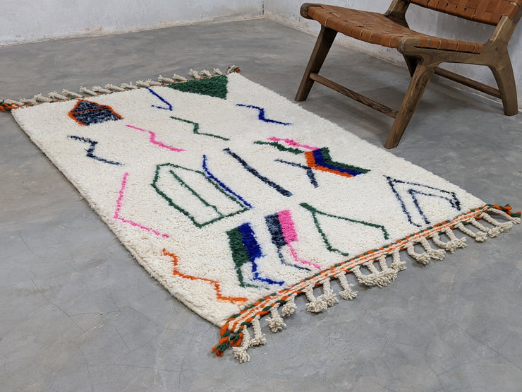 Handmade Azilal Rug, 155 x 105 cm || 5,09 x 3,44 feet,  P-167-R