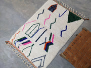 Handmade Azilal Rug, 155 x 105 cm || 5,09 x 3,44 feet,  P-167-R