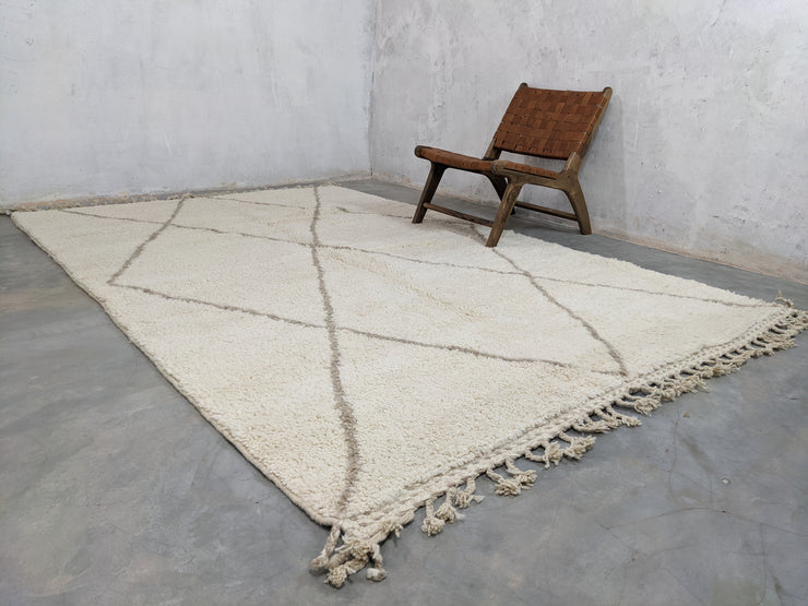 LARGE Beni Ouarain Rug, 300 x 195 cm || 9,84 x 6,4 feet, G-292