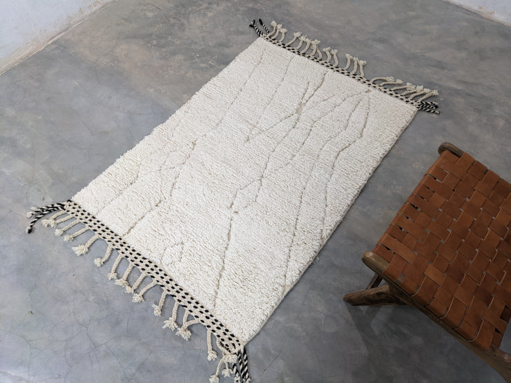 Beni Ouarain -matto, 155 x 105 cm || 5,09 x 3,44 jalkaa, P-163