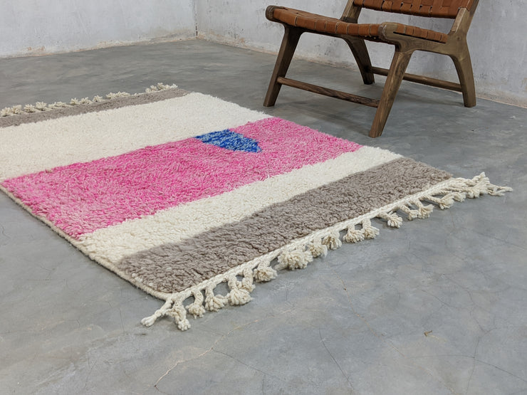 Handmade Azilal Rug, 150 x 110 cm || 4,92 x 3,61 feet,  P-165