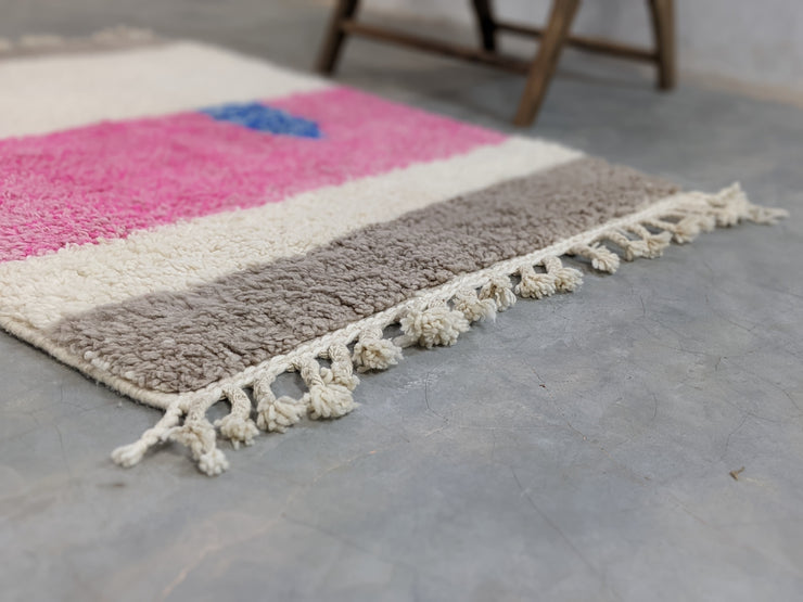 Handmade Azilal Rug, 150 x 110 cm || 4,92 x 3,61 feet,  P-165