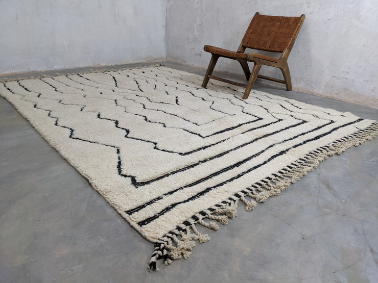 LARGE Beni Ouarain Rug, 285 x 205 cm || 9,35 x 6,73 feet, G-317