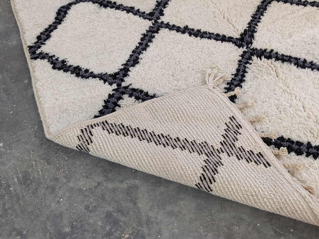 LARGE Beni Ouarain Rug, 280 x 205 cm, One-of-a-Kind Moroccan Rugs