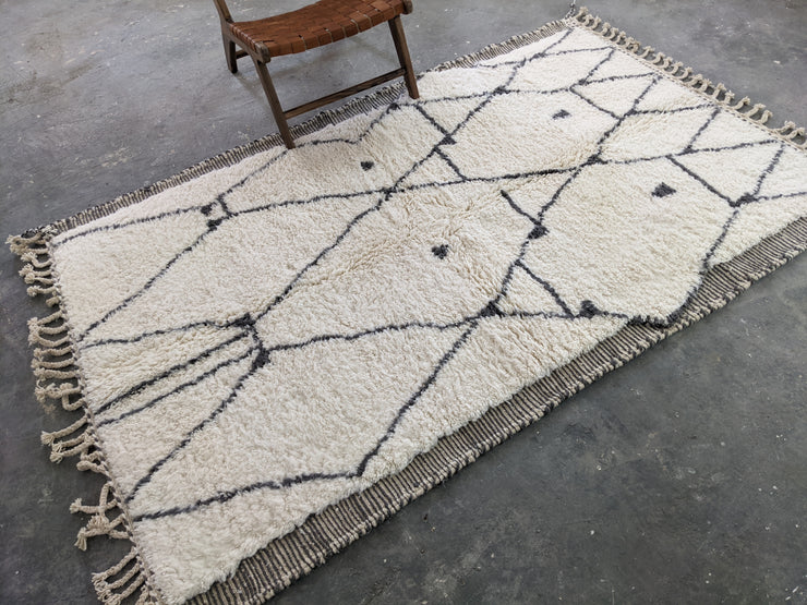 Tappeto Beni Ouarain, 245 x 160 cm || 8,04 x 5,25 piedi, MS-377