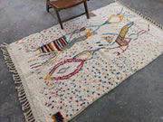 Handgefertigter Azilal-Teppich, 235 x 155 cm || 7,71 x 5,09 Fuß, AZ-248