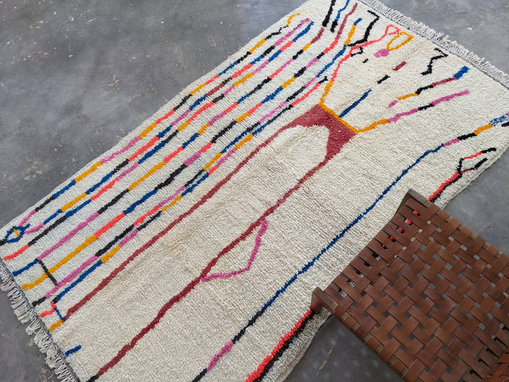 Handmade Azilal Rug, 275 x 165 cm, AZO-111