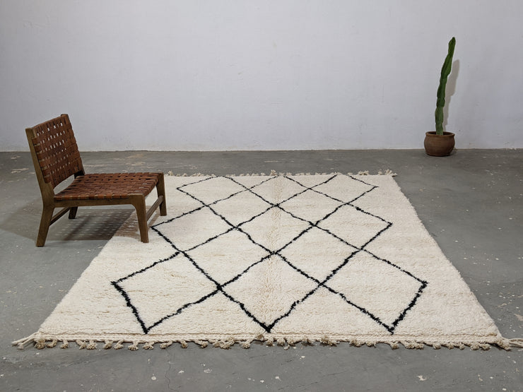 LARGE Beni Ouarain Rug, 295 x 202 cm, GO-529