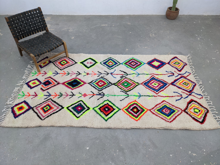 Handmade Azilal Rug, 265 x 150 cm, AZO-411