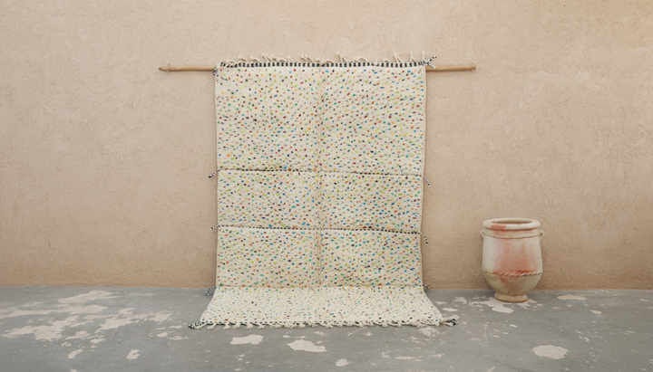 Medium Azilal-teppe 255×160 cm – Elfenbenfarget flerfarget, AZO-782