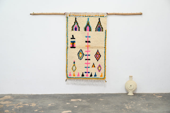 Motifs en losange multicolores Tapis en laine marocain Azilal P507, vue d'ensemble du tapis