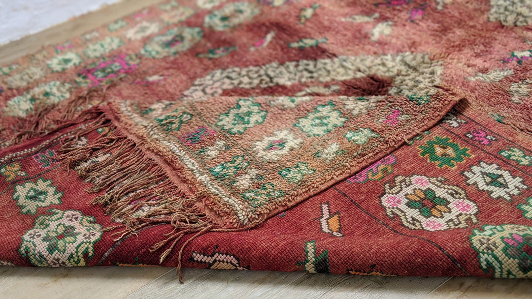 ヴィンテージ　ブジャドラグ Vintage Boujaad rug, 300 x 210 cm || 9.84 x 6.89 feet