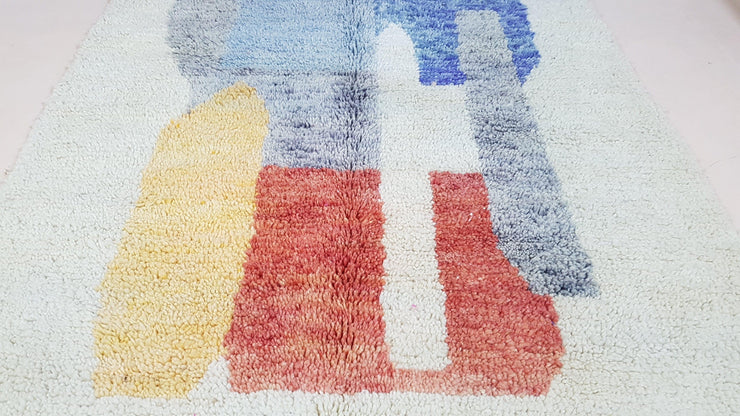 Handmade Azilal rug, 250 x 145 cm || 8.2 x 4.76 feet - KENZA & CO