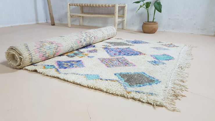 Handmade Azilal rug, 230 x 135 cm || 7.55 x 4.43 feet