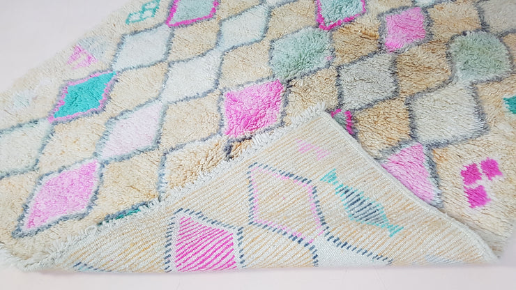 Handmade Azilal rug, 265 x 155 cm || 8.69 x 5.09 feet