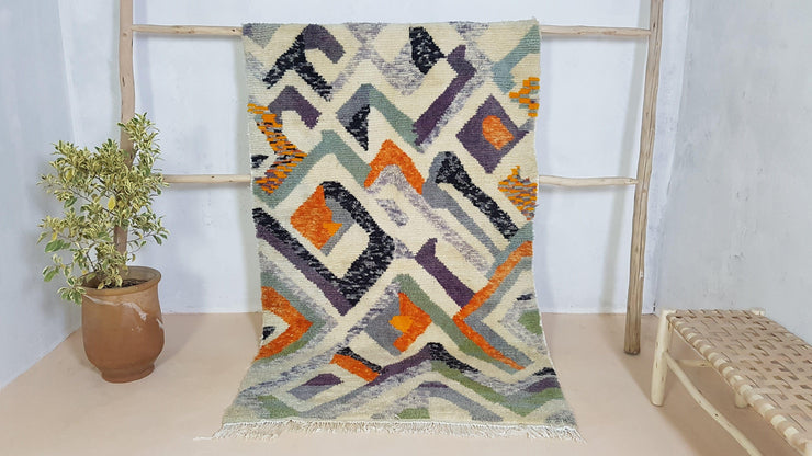 Handmade Azilal rug, 225 x 145 cm || 7.38 x 4.76 feet - KENZA & CO