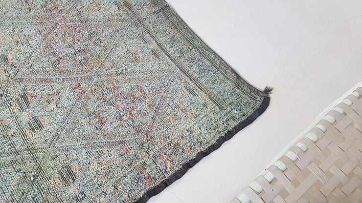 Vintage Boujaad rug, 215 x 200 cm || 7.05 x 6.56 feet - KENZA & CO