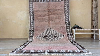 Vintage Boujaad rug, 325 x 170 cm || 10.66 x 5.58 feet - KENZA & CO