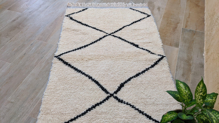 Handmade Azilal rug - 150 x 100 cm || 4.92 x 3.28 feet - KENZA & CO