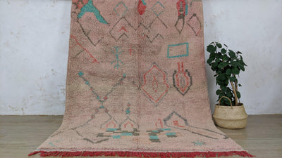 Handmade Azilal rug, 235 x 177 cm || 7.71 x 5.81 feet - KENZA & CO